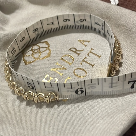 Kendra Scott Small Fallyn Cuff Bracelet - Picture 6 of 6